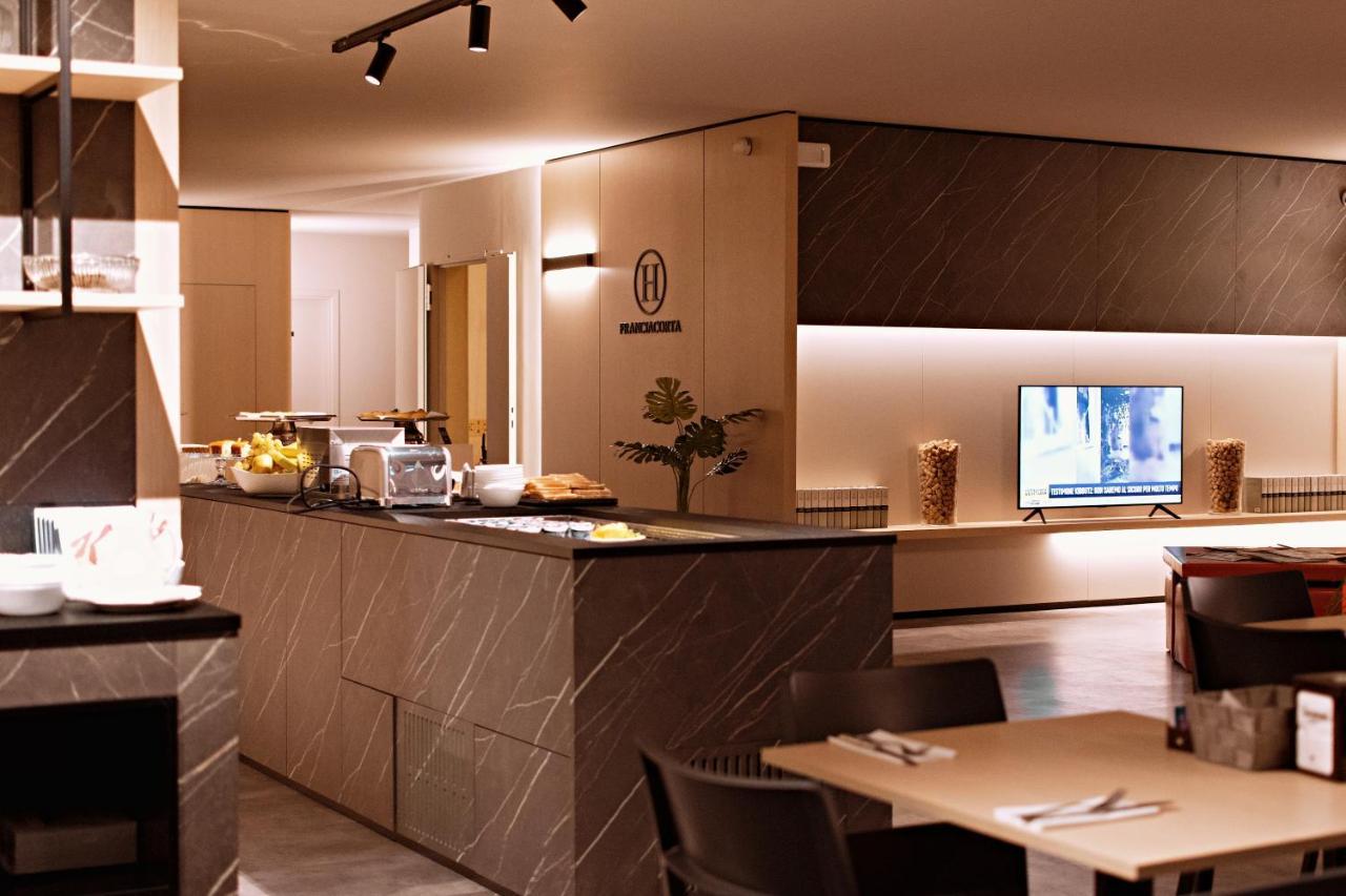 Hotel Franciacorta Paderno Franciacorta エクステリア 写真