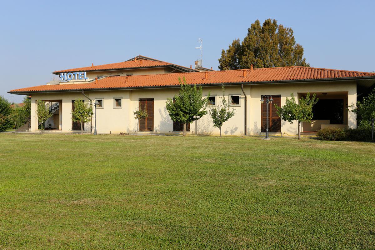 Hotel Franciacorta Paderno Franciacorta エクステリア 写真